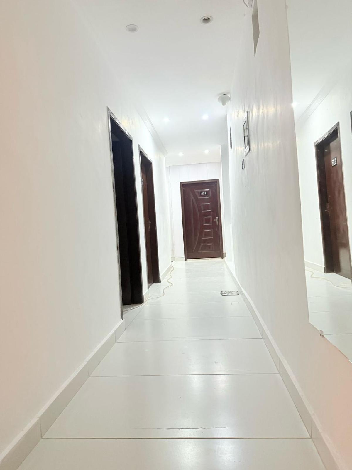 Hotel Tulip Inn, Gulberg Лахор Экстерьер фото